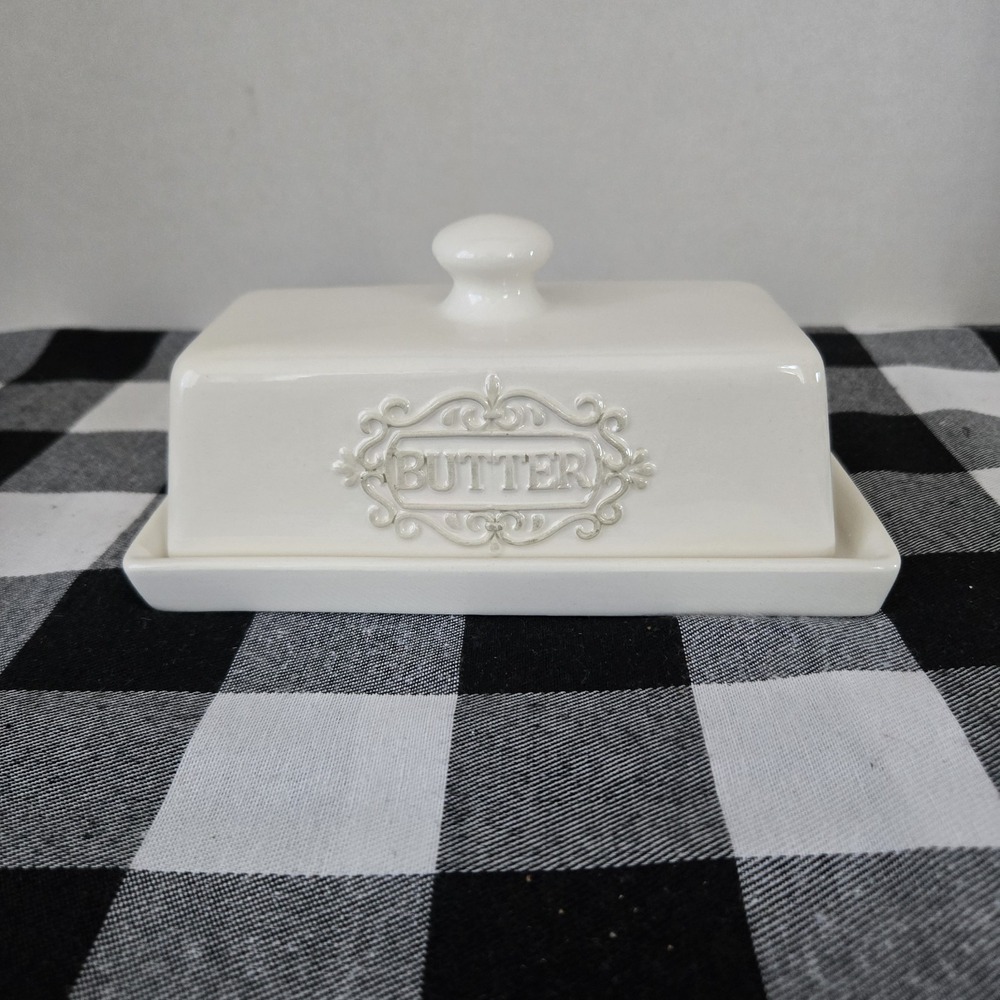County Farmhouse Lidded Porcelain Butter Dish White Butter Spellout Detail